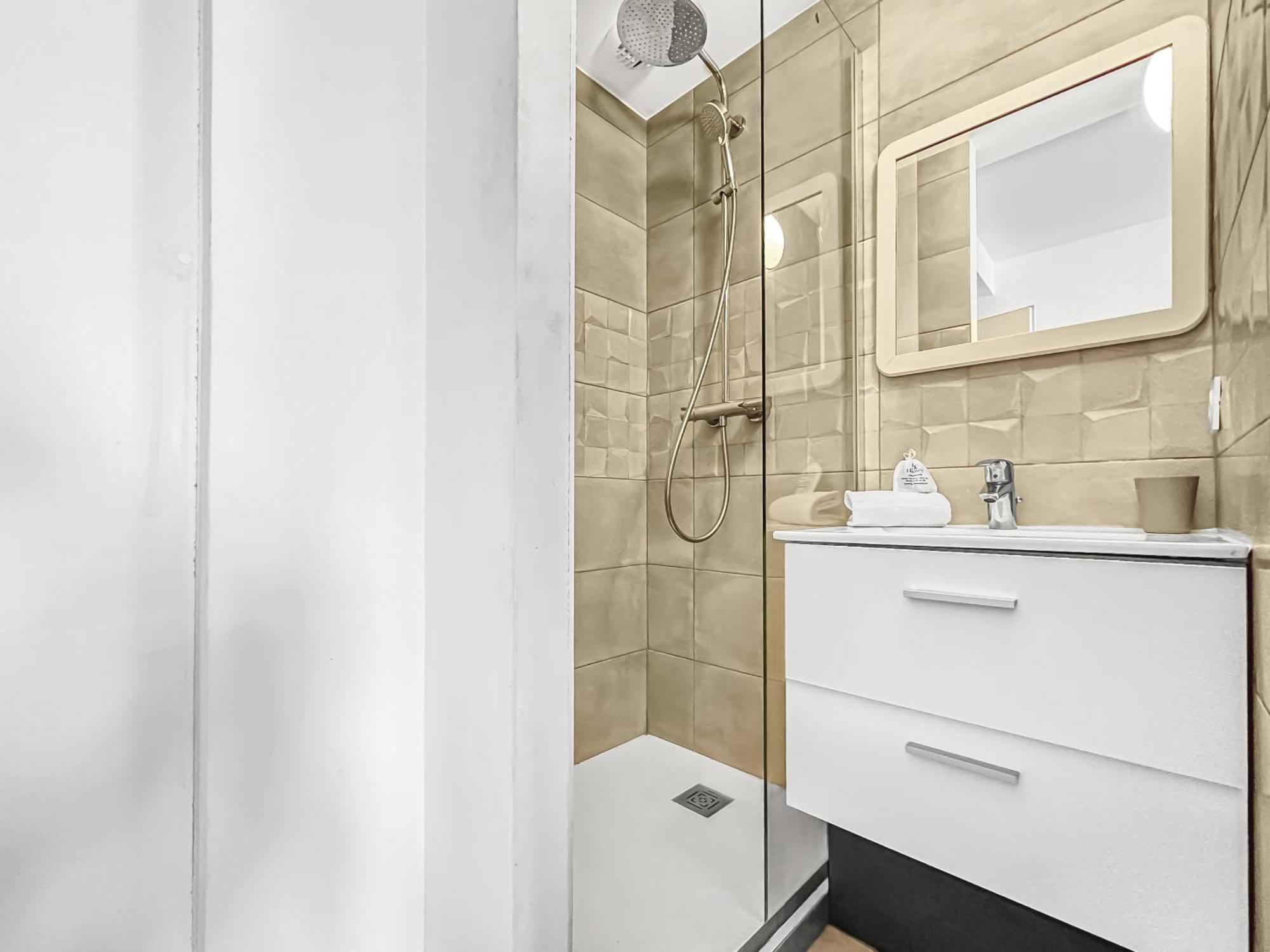 La Coloc Choco - Belle Colocation En Hypercentre / 5 Chambres Privees / Salle De Bains Privative / Proche Gare Et Tram / Wifi Et Netflix Annemasse Eksteriør bilde